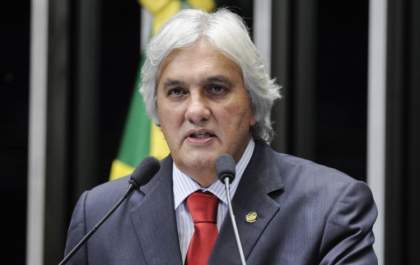 Renan Calheiros abre guerra contra Delcídio e os 2 trocam acusações sobre a Petrobras