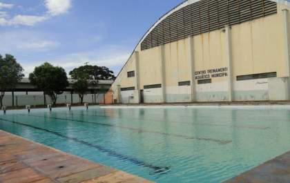 Piscina municipal será reaberta em abril