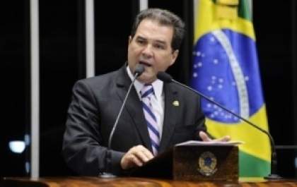 Ministro da pesca é contra a moratória da pesca por cinco anos no Pantanal