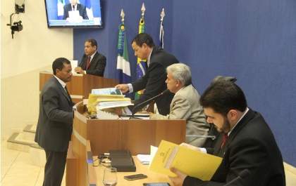 Reeleição da Mesa Diretora  da Câmara será votada em definitivo nesta terça