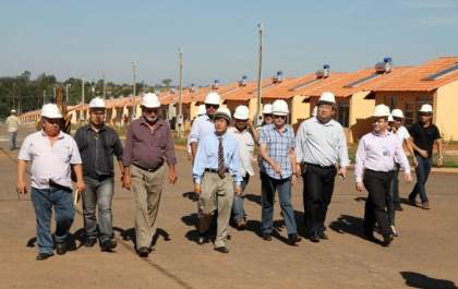 Governo de Andradina visita Quinta dos Castanheiras e contemplados serão convocados