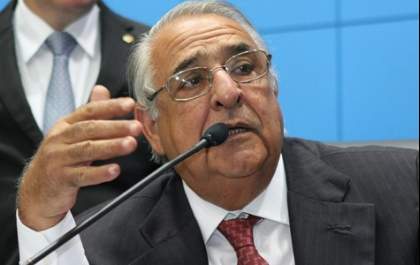Jerson diz que Delcídio tem de se preocupar com companheiros e não com 3ª via