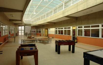 Skaf inaugura escola Sesi e recebe título de cidadão