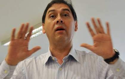 Juiz determina suspensão de cassação de Bernal