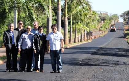 Governo de Andradina começa recapeamento de avenidas pela Bandeirantes