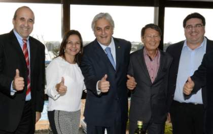 Prefeitos do PMDB, DEM e PTdoB  anunciam apoio a Delcídio