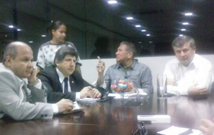 Evangélicos vão apresentar sugestões de nomes para ser o vice de Azambuja