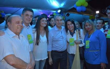 Criticando o PT e o PMDB, Reinaldo oficializa candidatura ao governo