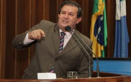 Aliados rejeitam união e PMDB disputa sozinho vaga na Assembleia