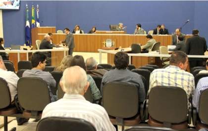 Câmara limpa pauta e realiza mais 2 sessões para votar LDO antes do recesso