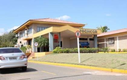 Ex-governador Wilson Barbosa Martins segue internado na UTI do Proncor