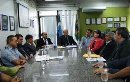 Em reunião, secretário de Segurança garante continuidade de operações e reforço do efetivo policial em Ponta Porã