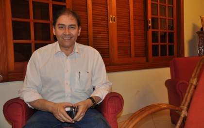   Alcides Bernal cumpre agenda em Três Lagoas   