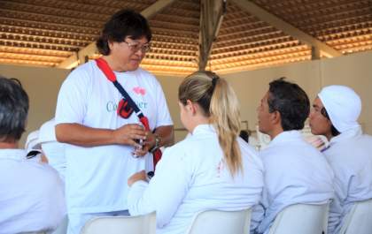Dr Charles reforça propostas durante reuniões e palestras
