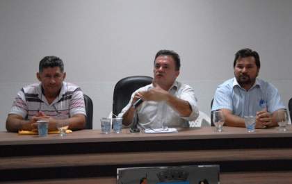 Vander e Idevaldo reúnem petistas para debater reforma política