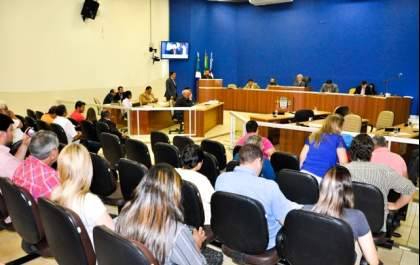 Vereadores analisam dez projetos de lei na sessão ordinária desta terça